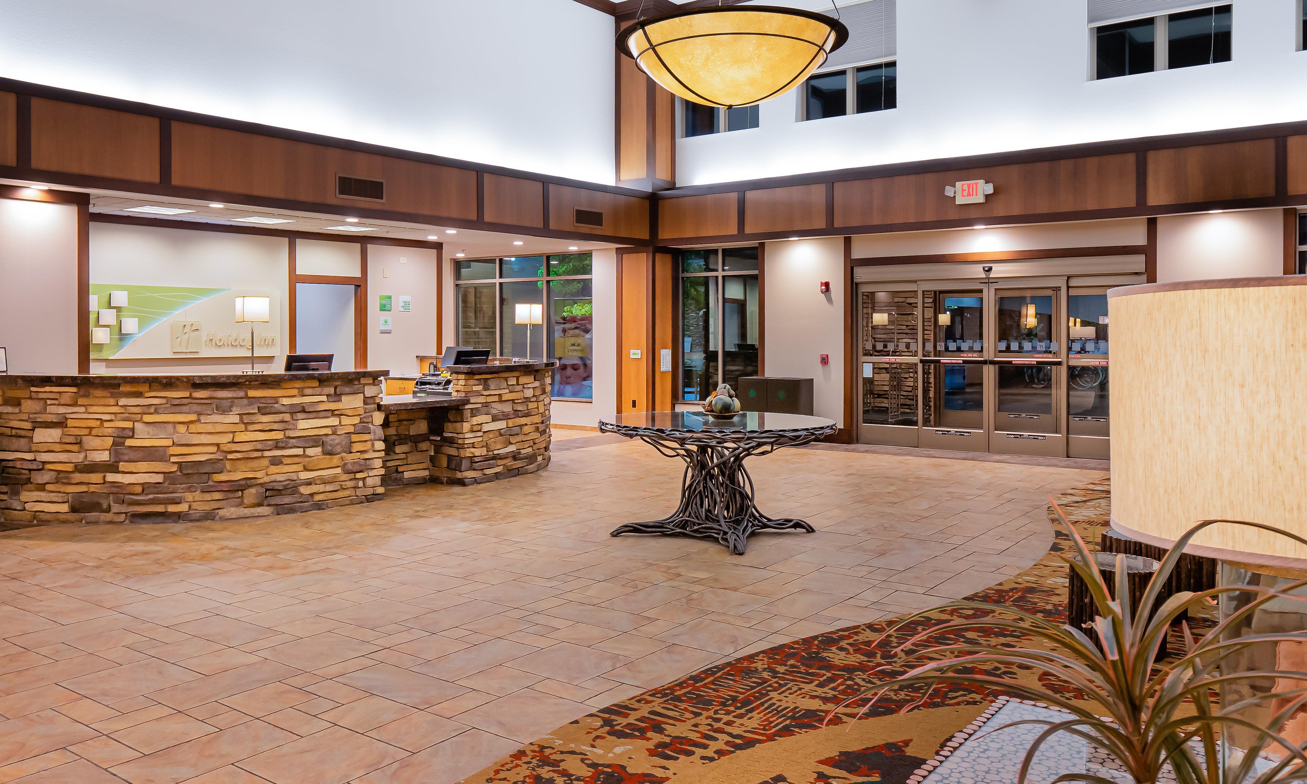 Hotel - Convention Center By Ihg